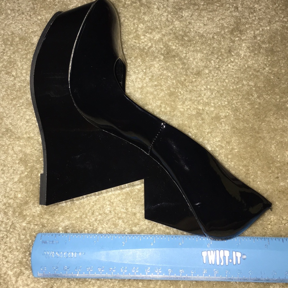 Platform Wedge - Picture 4 of 4